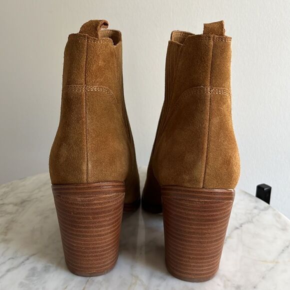 Marc Fisher Pointed Toe Teona Chelsea Bootie in Tan Suede, size 11, NWOB - Picture 10 of 11